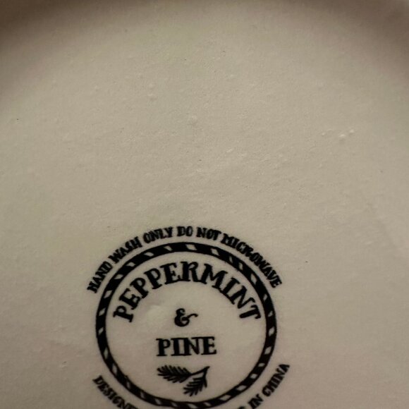 New 2025 Peppermint and Pine Red Gingerbread House Christmas Mug Snowflakes - Picture 6 of 6